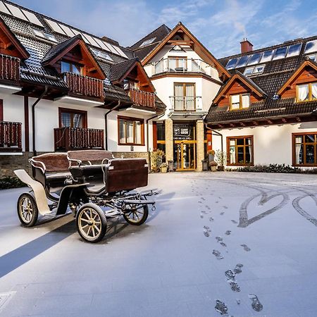 Hotel & Spa Czarny Gron Rzyki Bagian luar foto