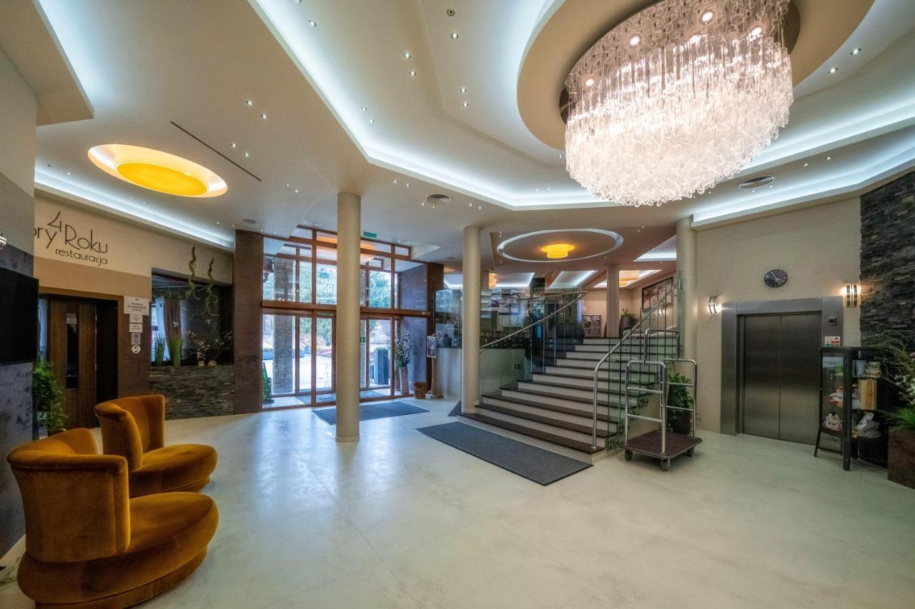 Hotel & Spa Czarny Gron Rzyki Bagian luar foto