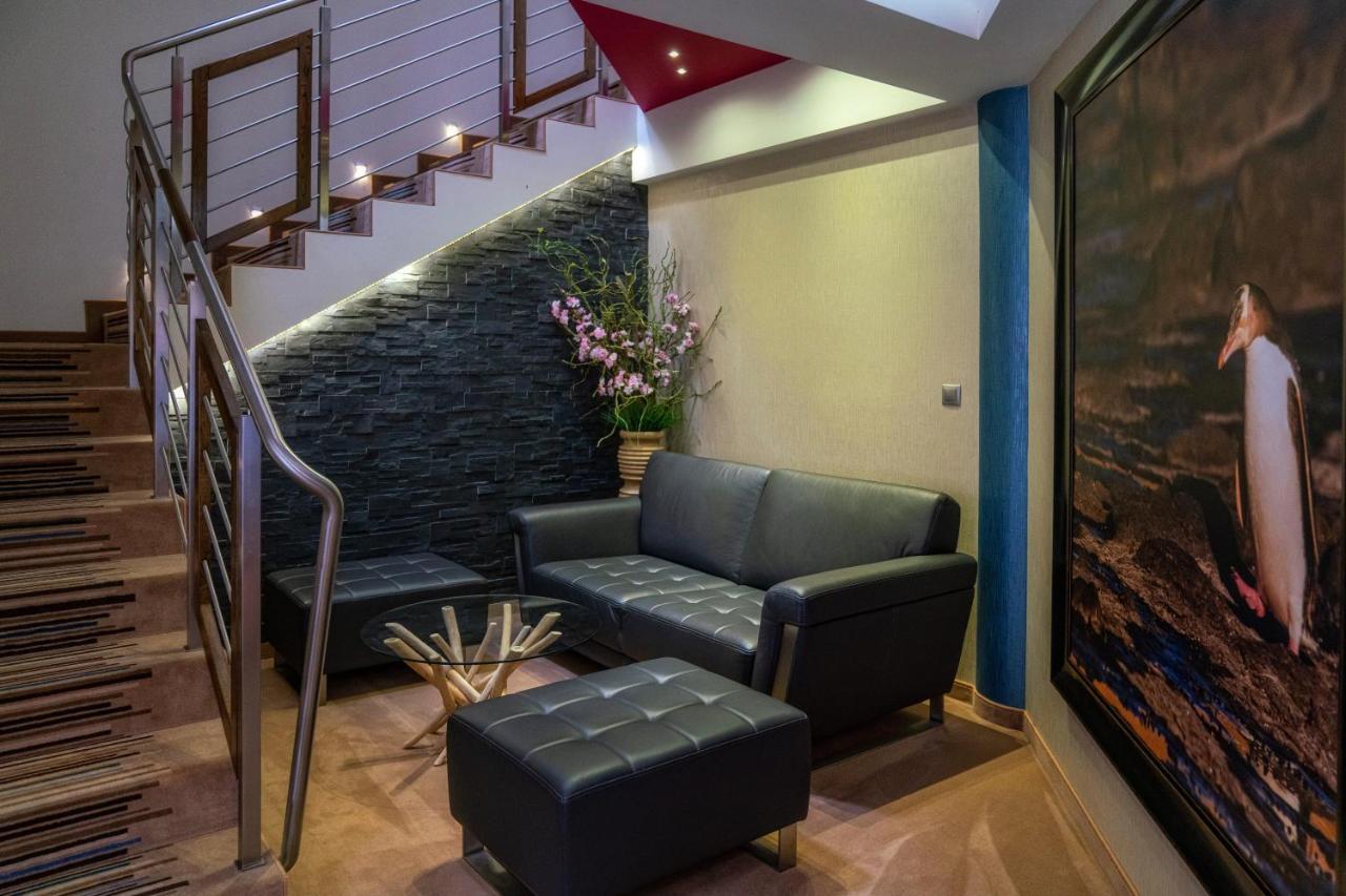 Hotel & Spa Czarny Gron Rzyki Bagian luar foto