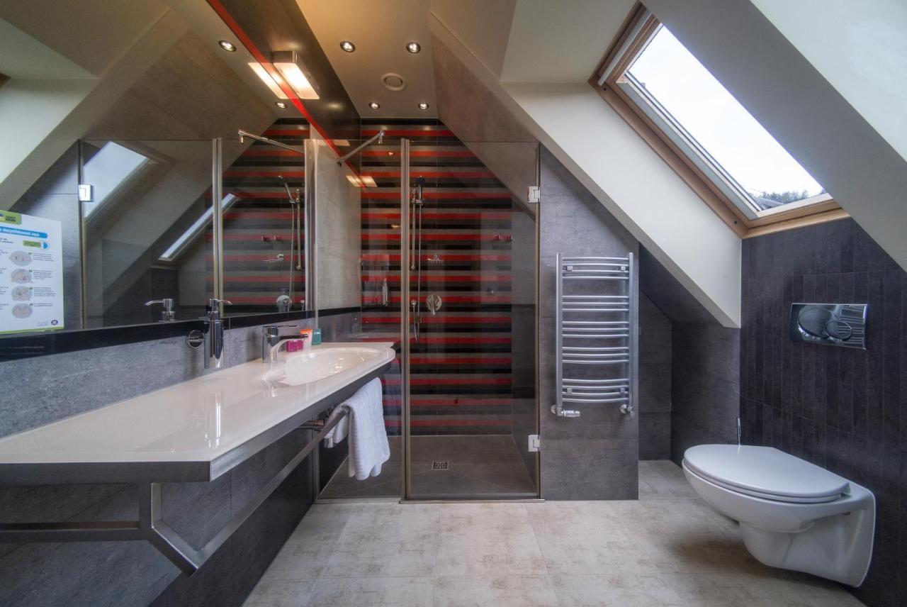 Hotel & Spa Czarny Gron Rzyki Bagian luar foto