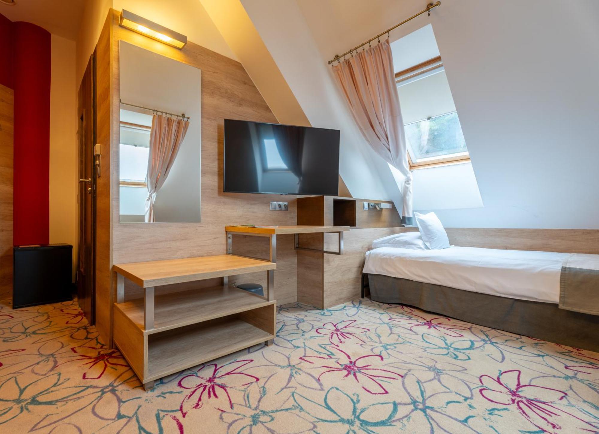 Hotel & Spa Czarny Gron Rzyki Ruang foto