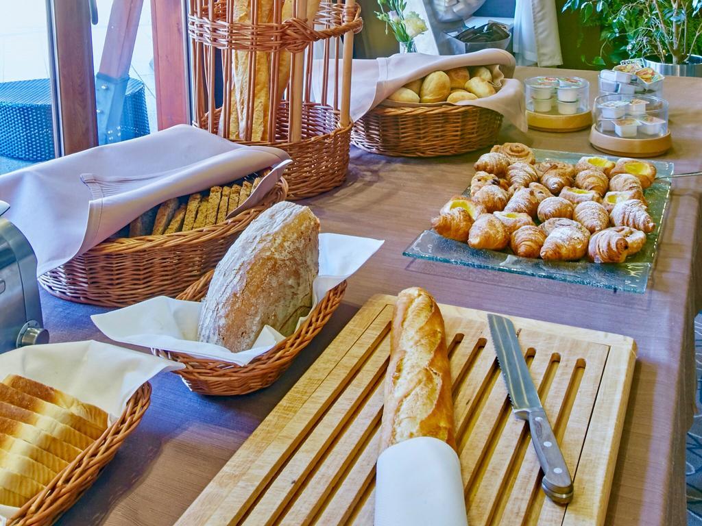 Hotel & Spa Czarny Gron Rzyki Bagian luar foto
