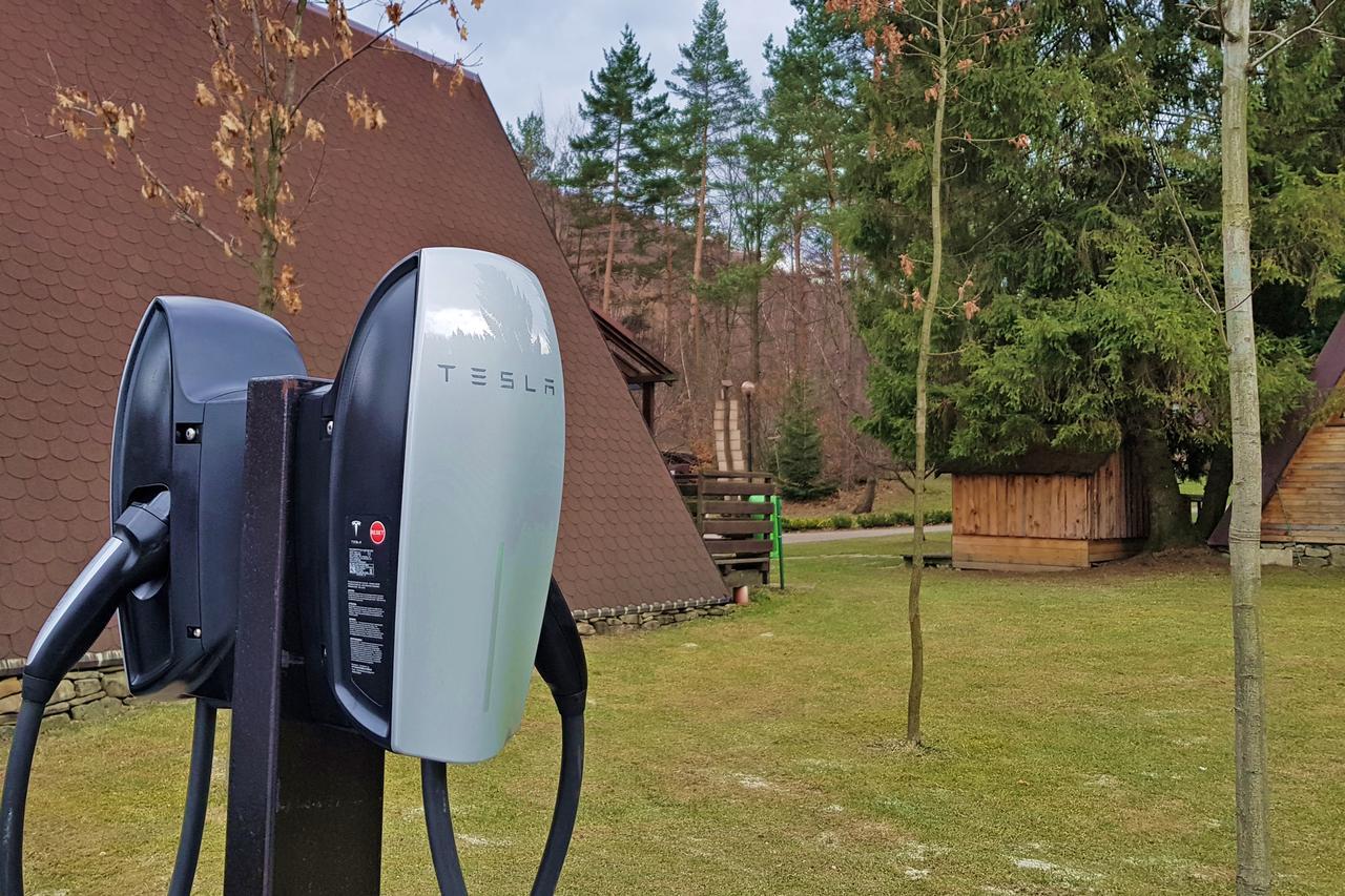 Hotel & Spa Czarny Gron Rzyki Bagian luar foto