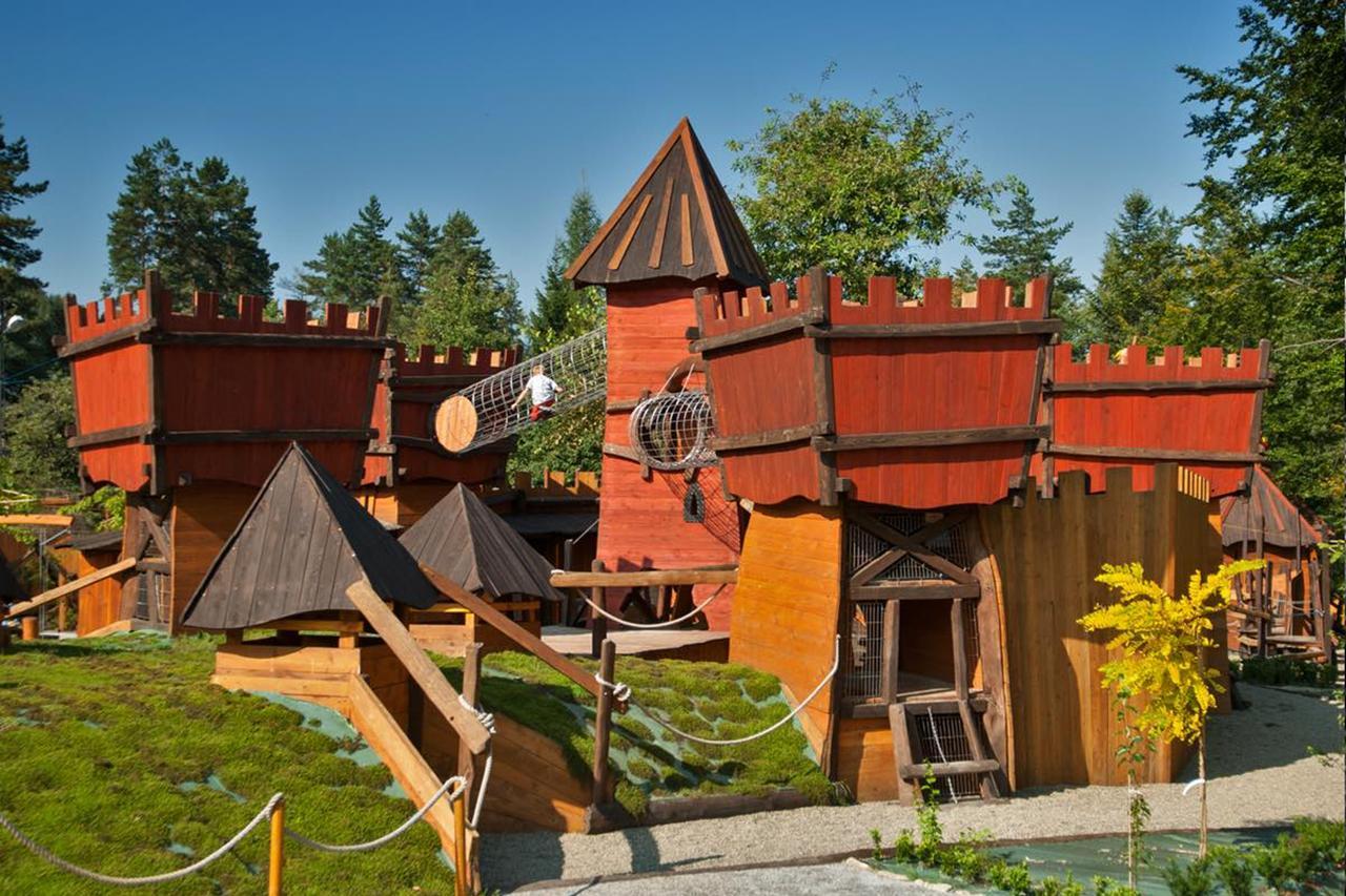 Hotel & Spa Czarny Gron Rzyki Bagian luar foto